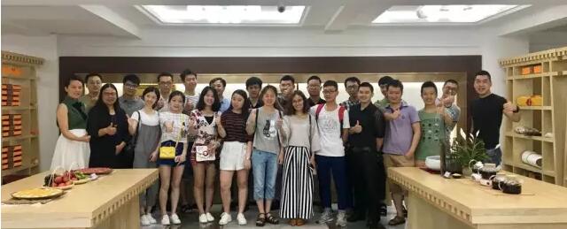 黄桃视频APP污最新版優秀設計師的傳統藝術生活美學體驗之旅